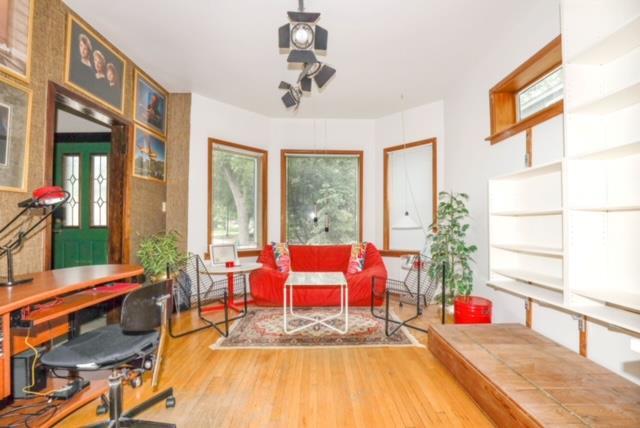 Property thumbnail image