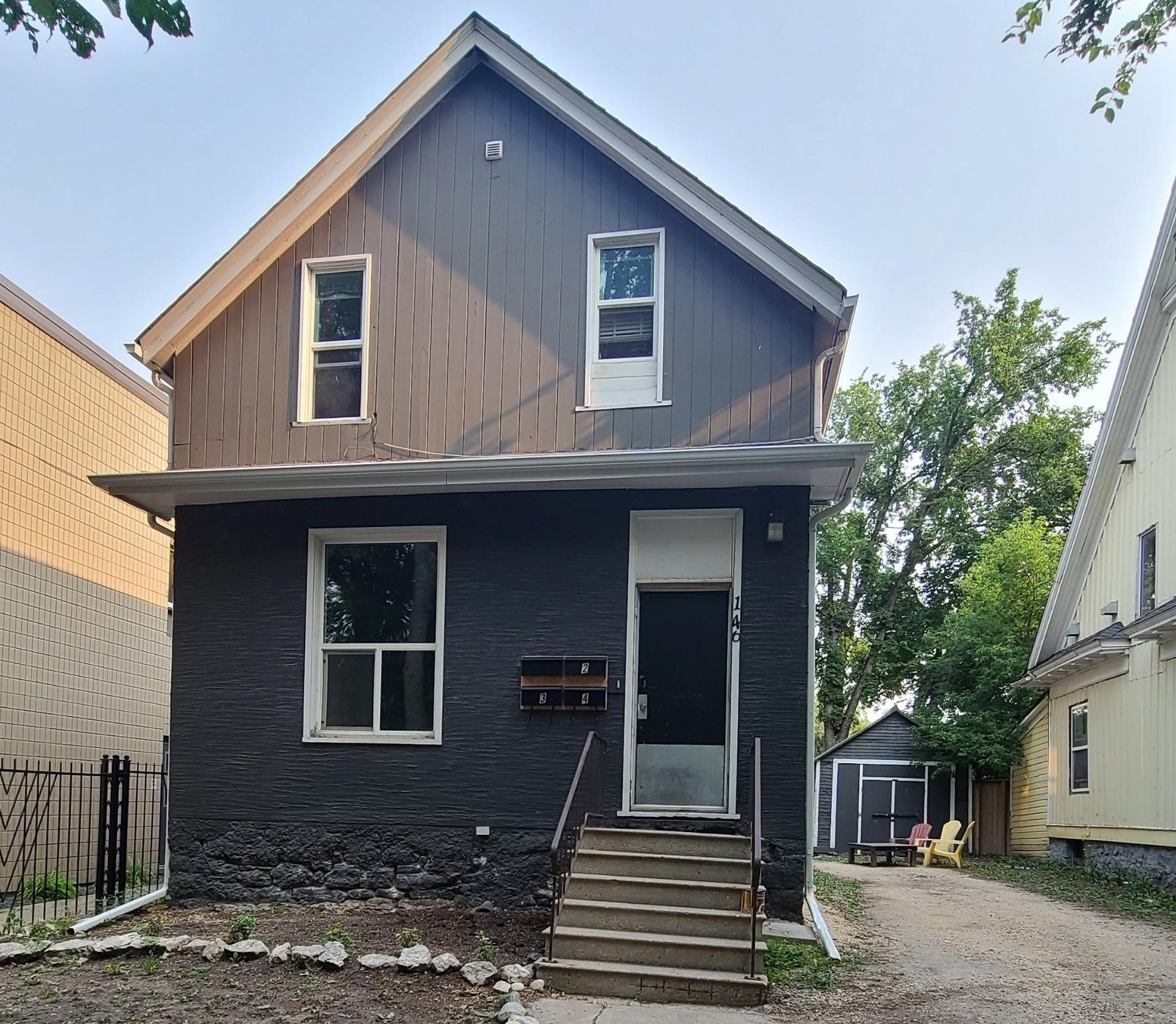 3-146 River Avenue