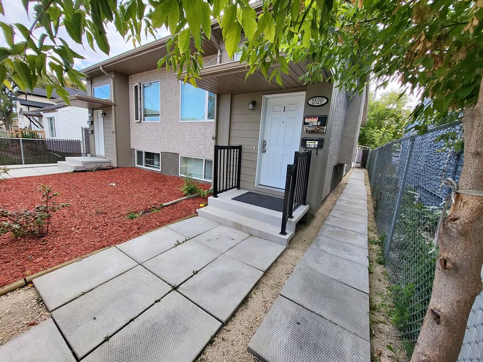 1-1520 Logan Avenue