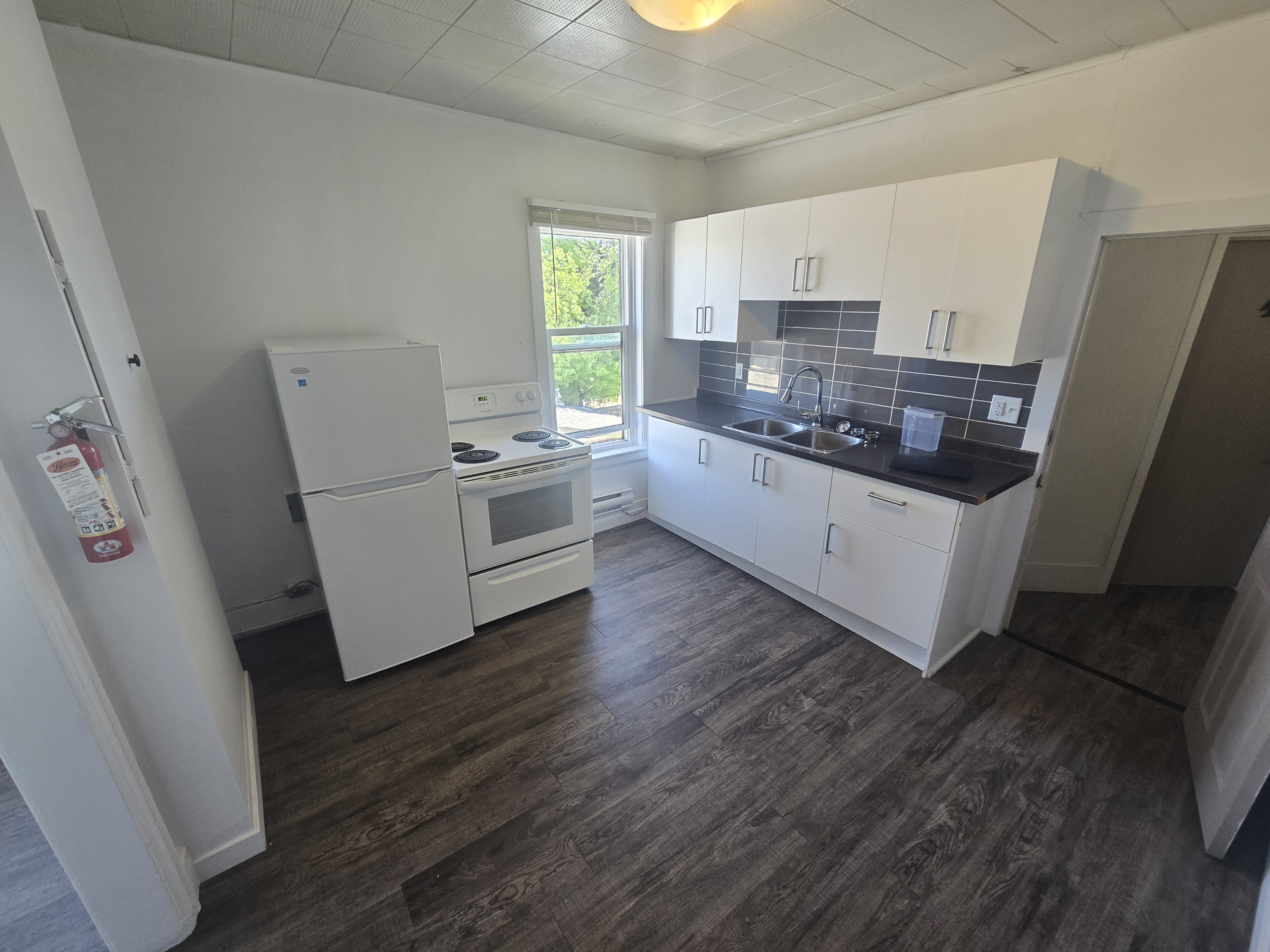 1574 Logan Avenue - 3
