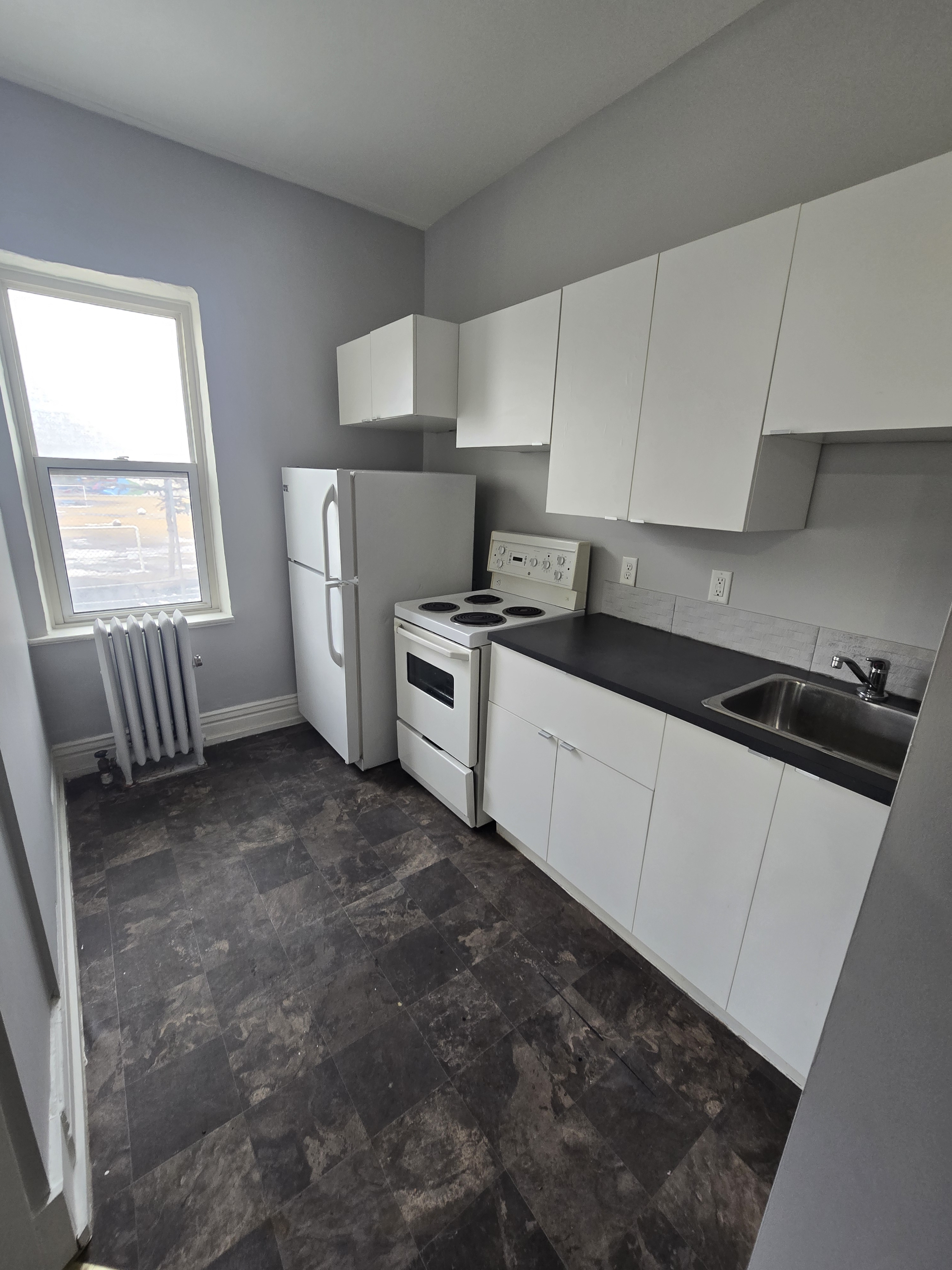 501 McMillan Avenue - 25