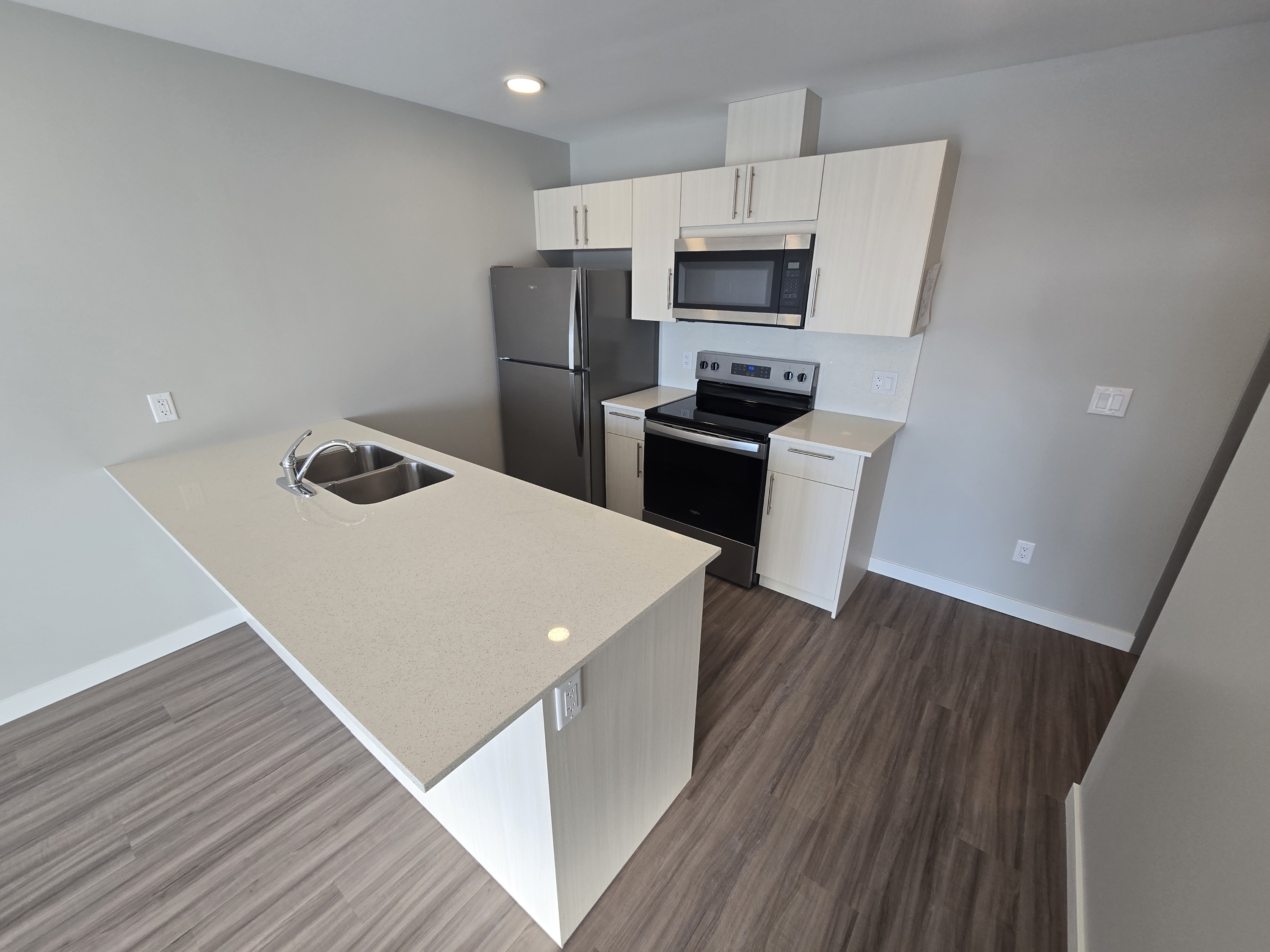 420 Chrislind Street - 612