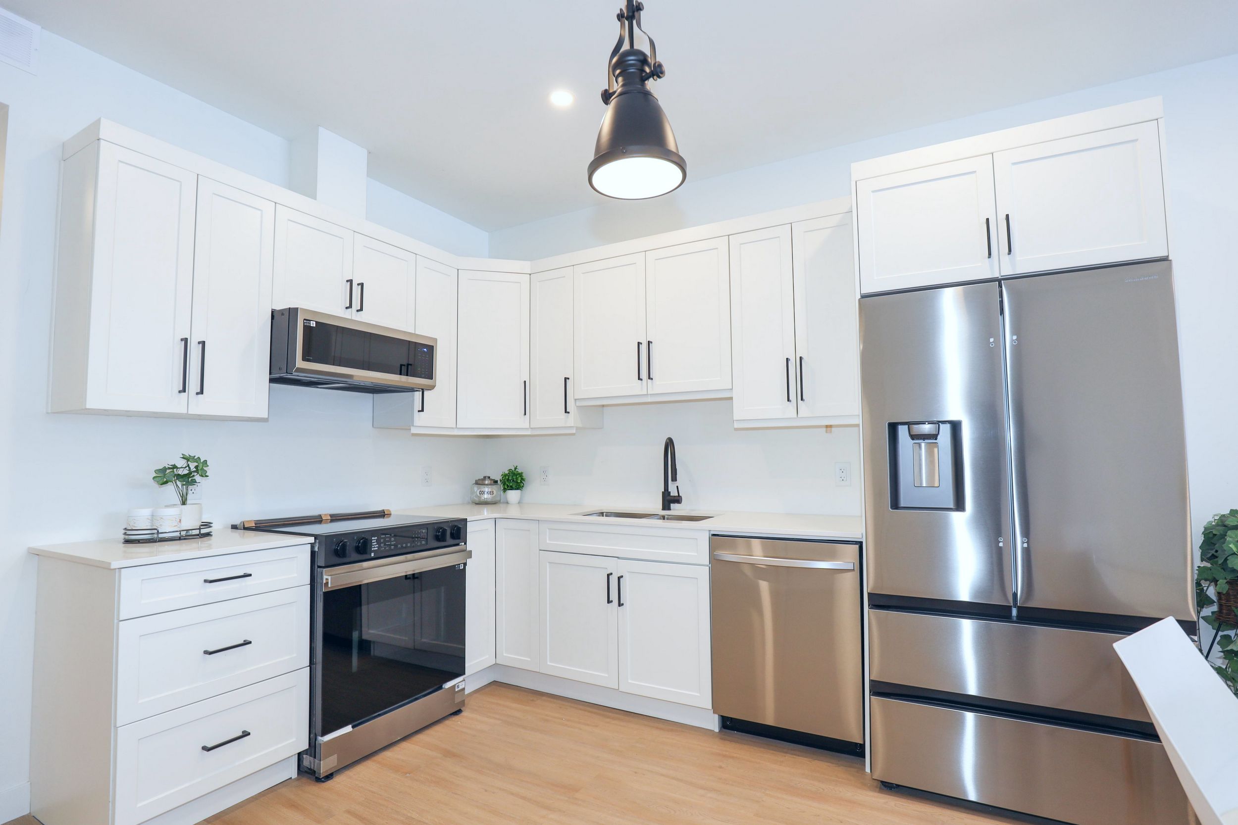 320 Lindsay Street - 2