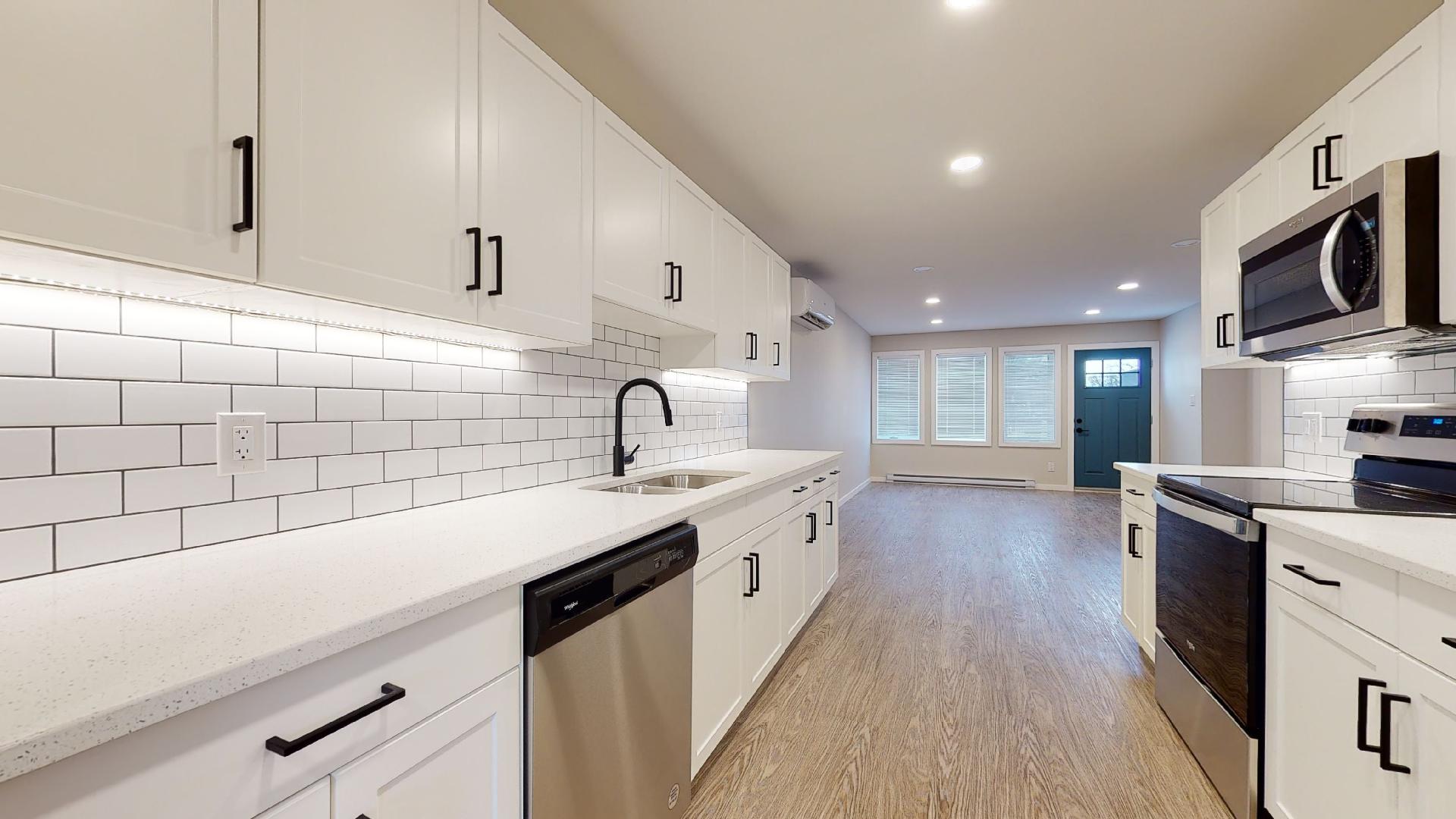 307 Regent Avenue East - Main