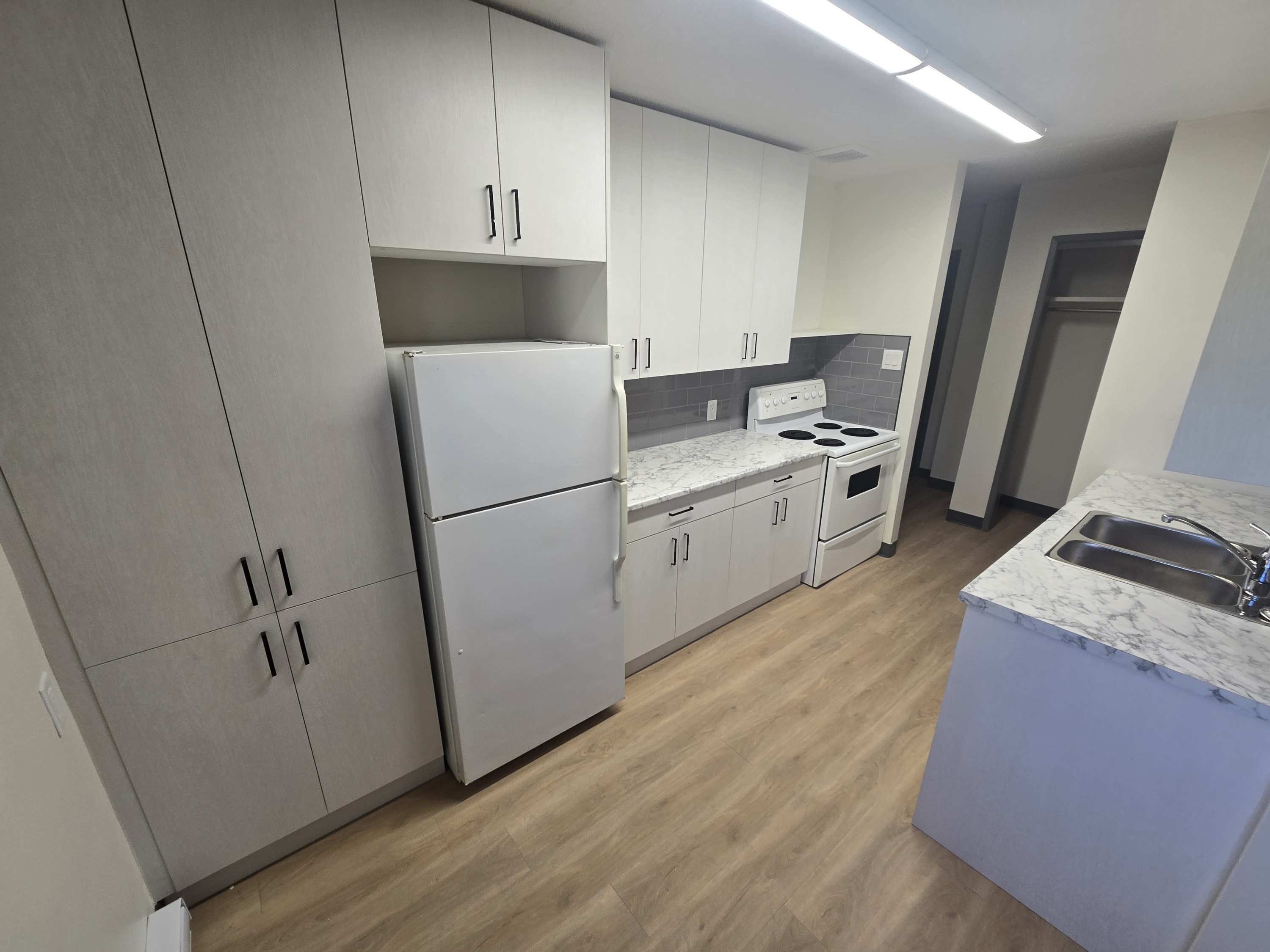 345 Talbot Avenue - 102