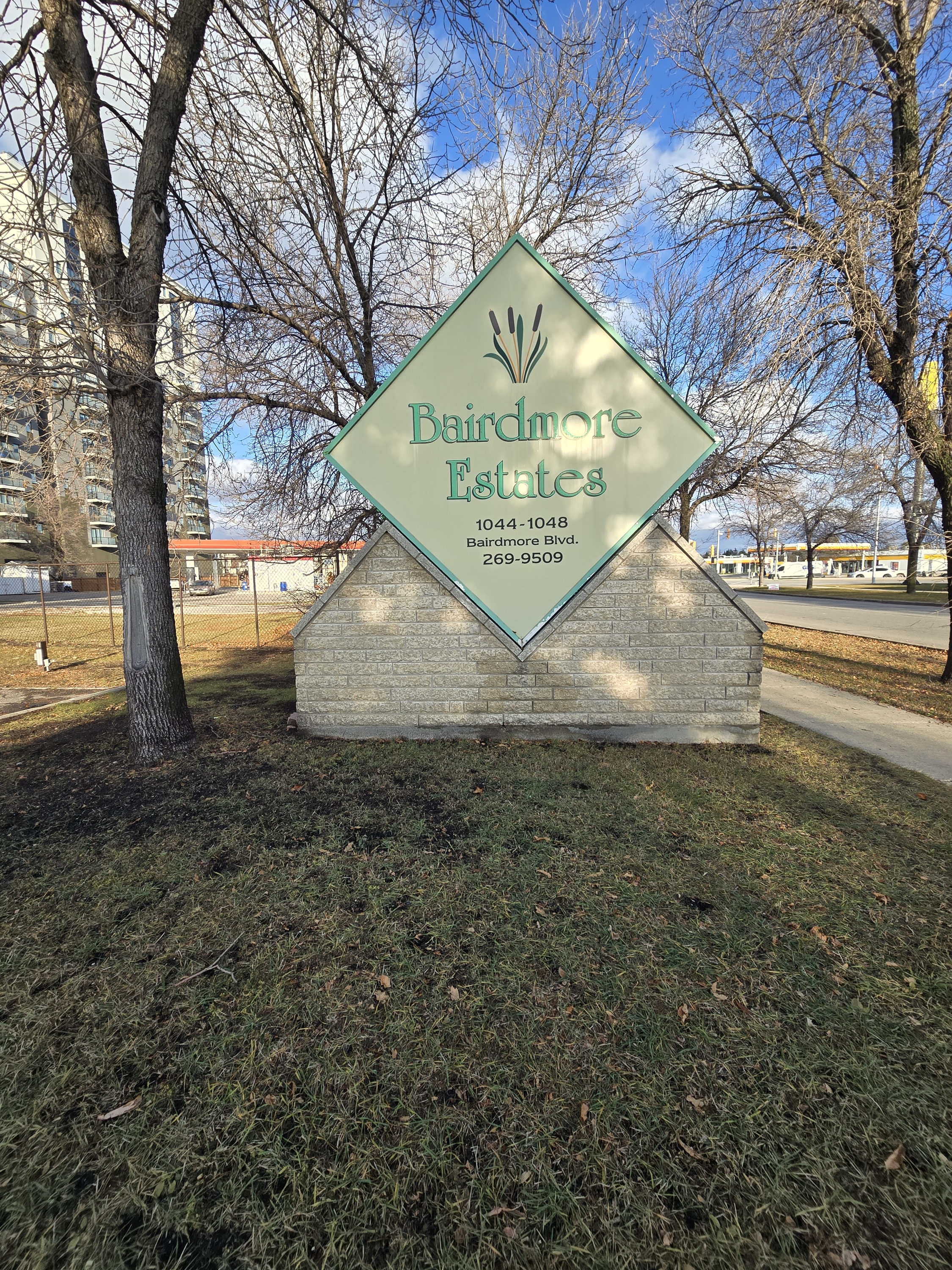 2208-1048 Bairdmore Boulevard - 2208