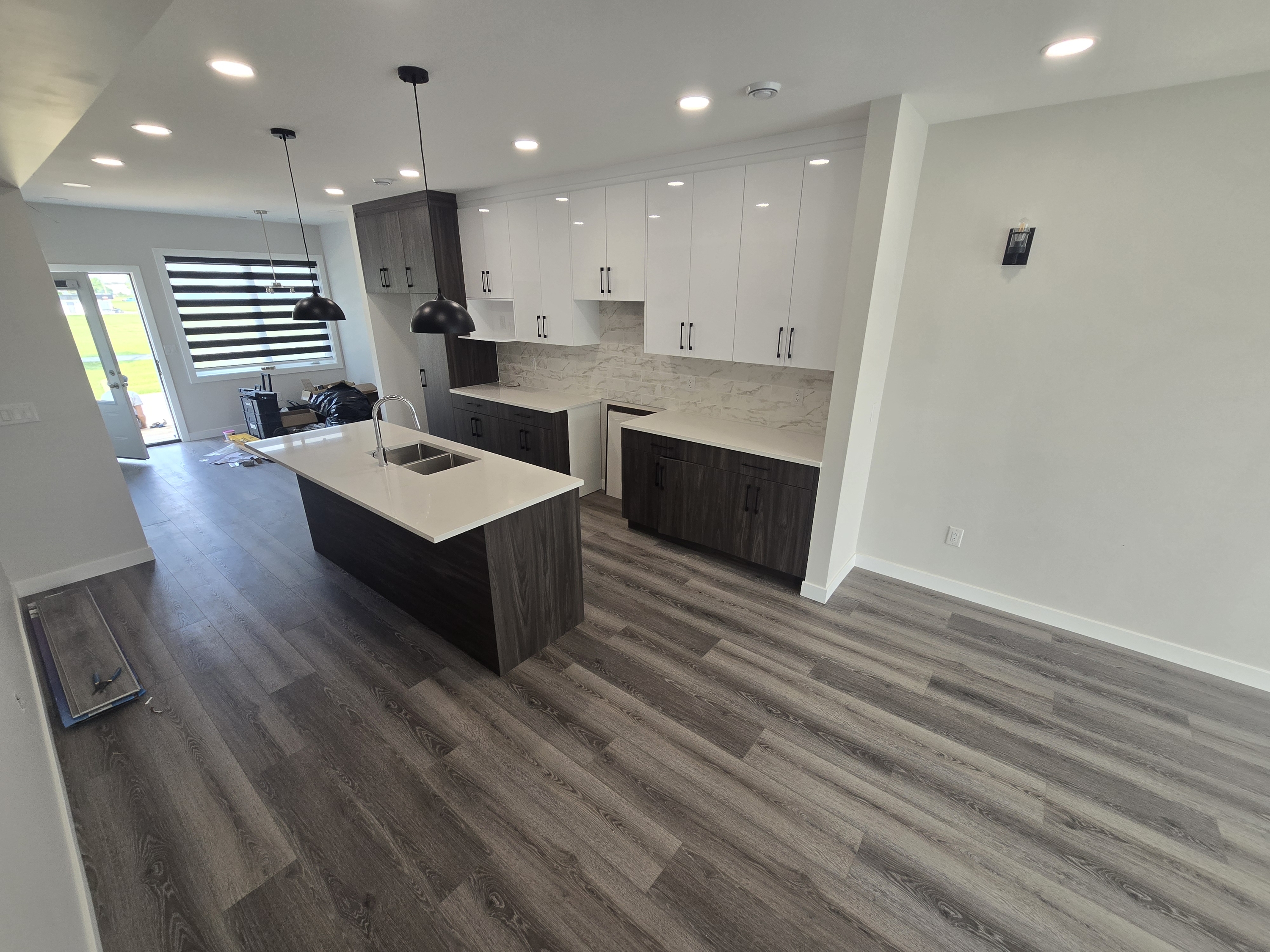 466 Ferry Road - Main